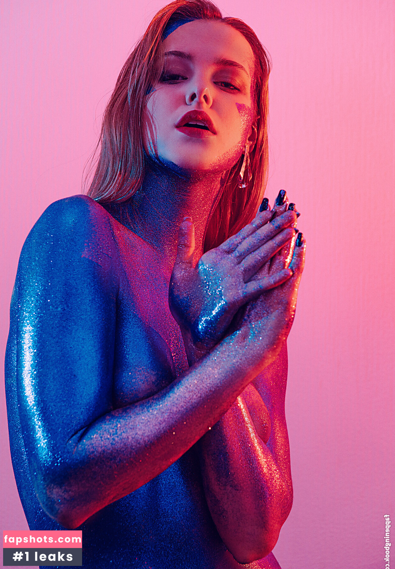 Plugapedia Nahé úniky fotek pouze od fanoušků #6 - Fapshots