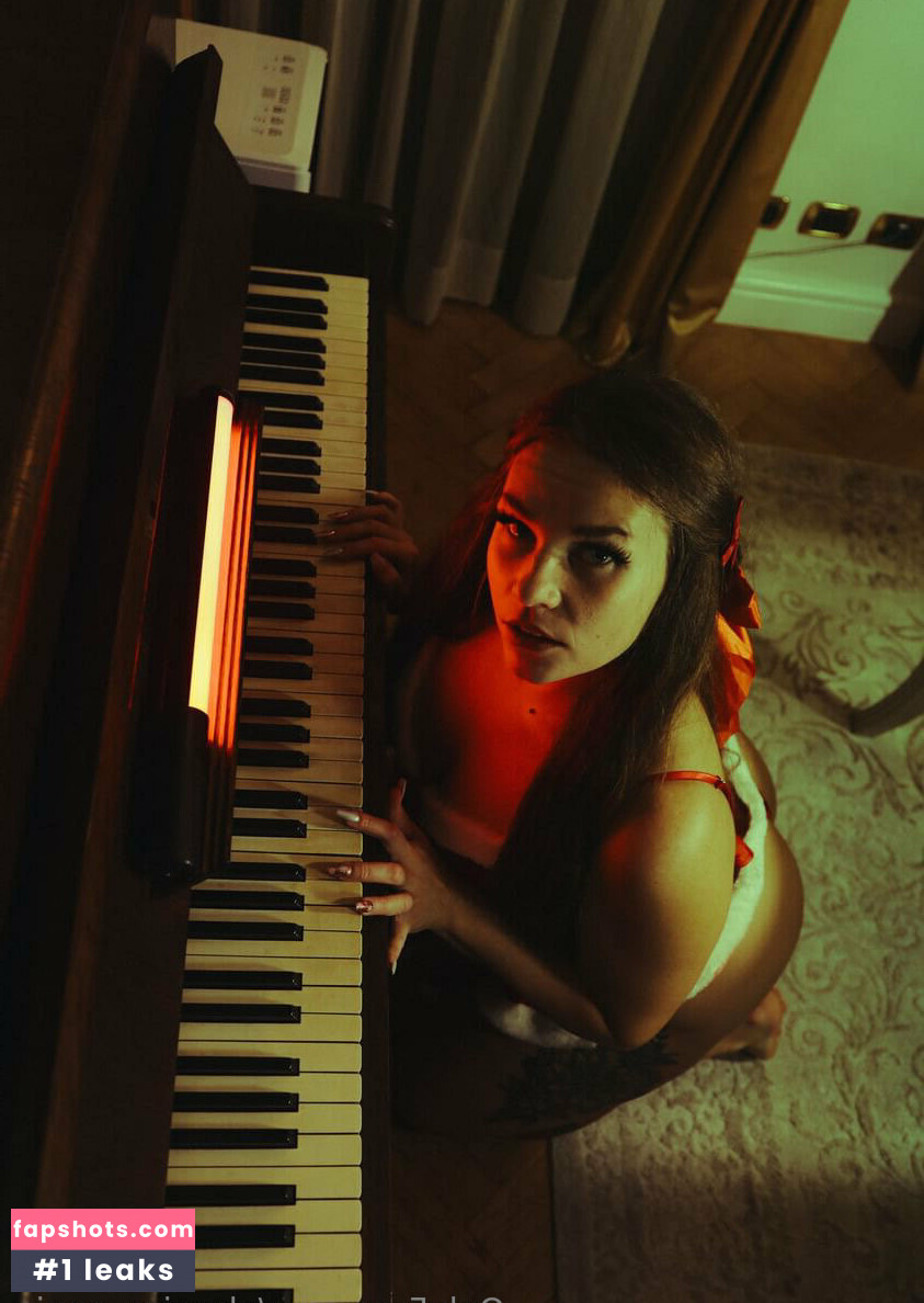 plussize_annie gallery photo #10