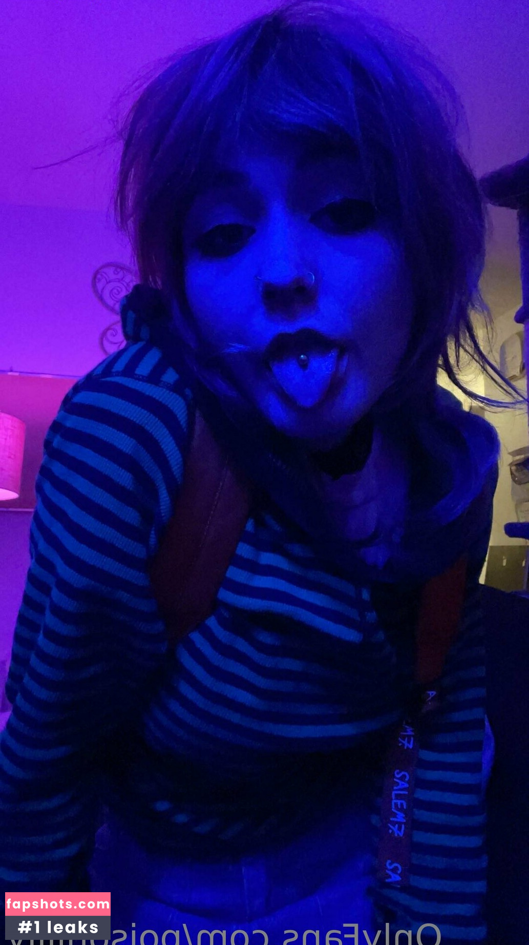 poisonlilly gallery photo #29