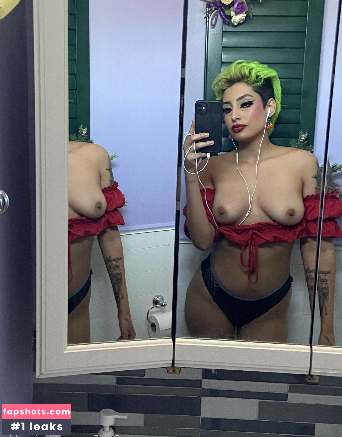 poisonouscunt.xx Nude Leaks OnlyFans Photos #14 - LeakJerk