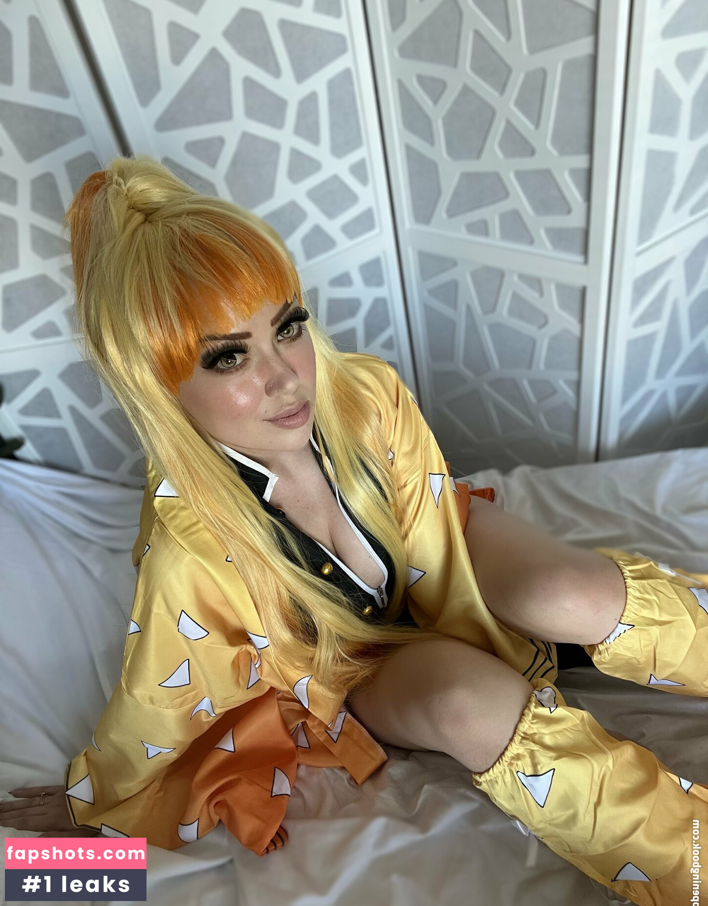 Poisynivy gallery photo #25