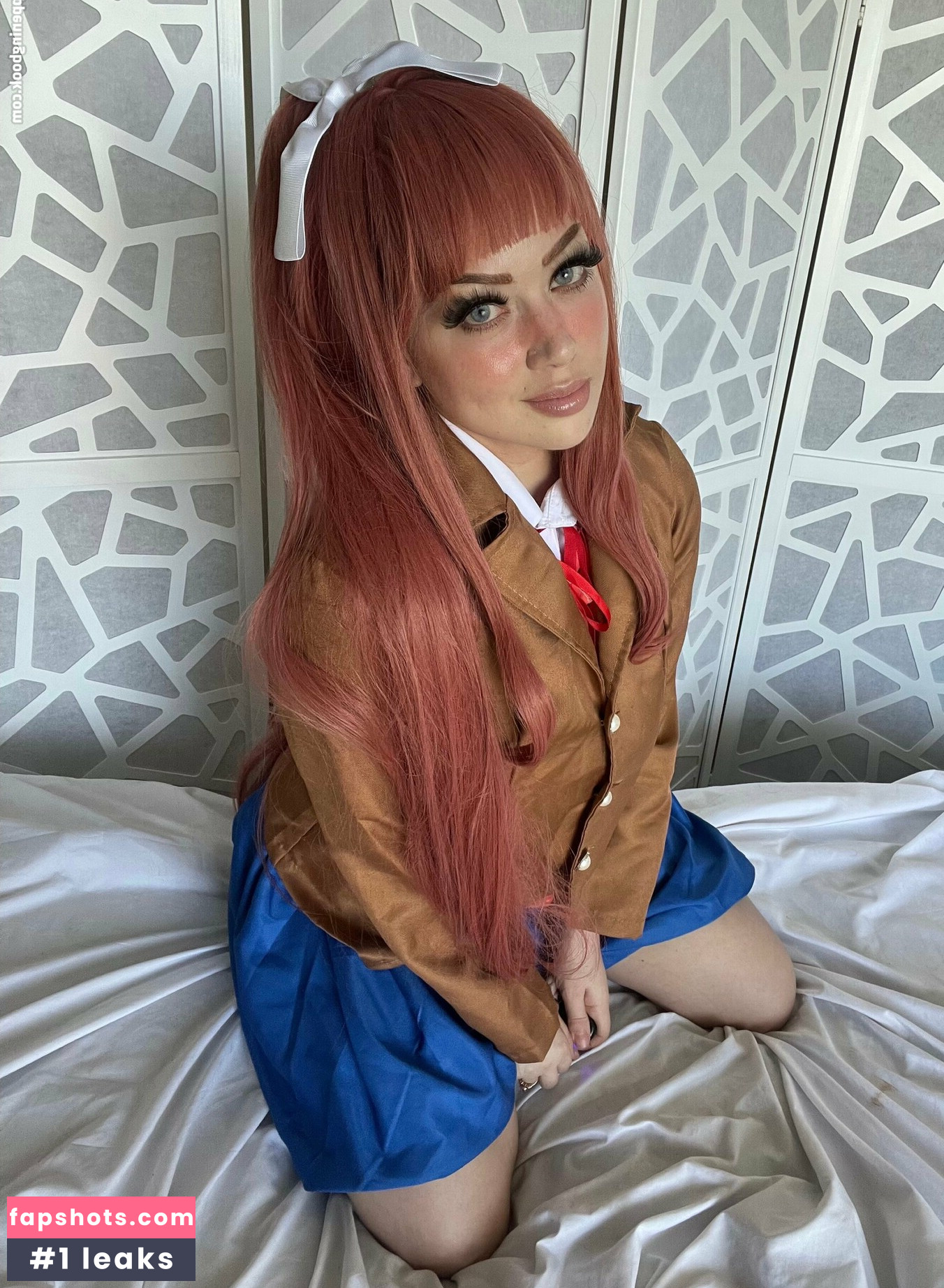 Poisynivy gallery photo #39