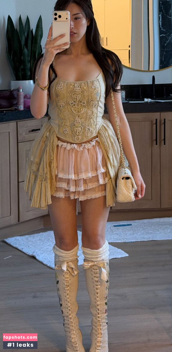 Pokimane gallery photo #45