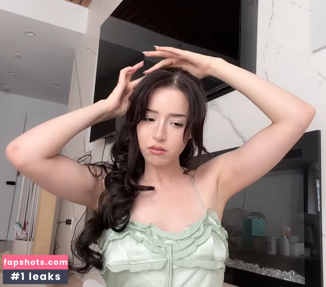 Pokimane gallery photo #42