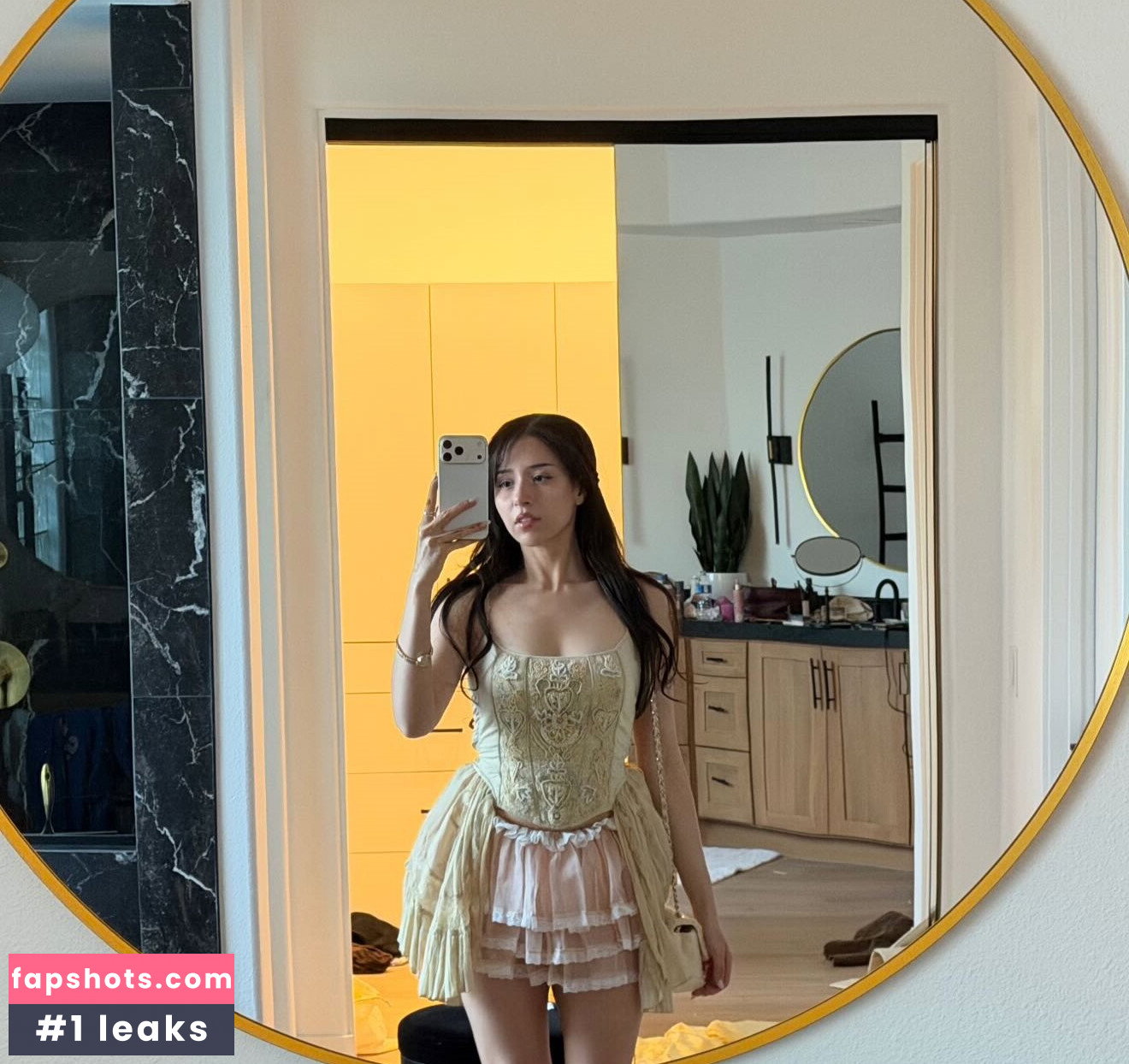 Pokimane gallery photo #88