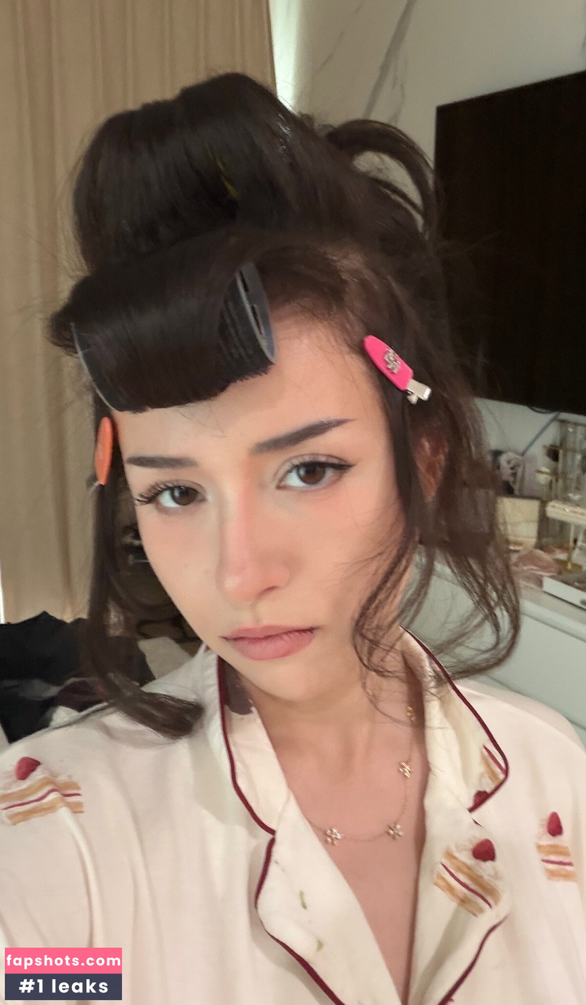 Pokimane gallery photo #99