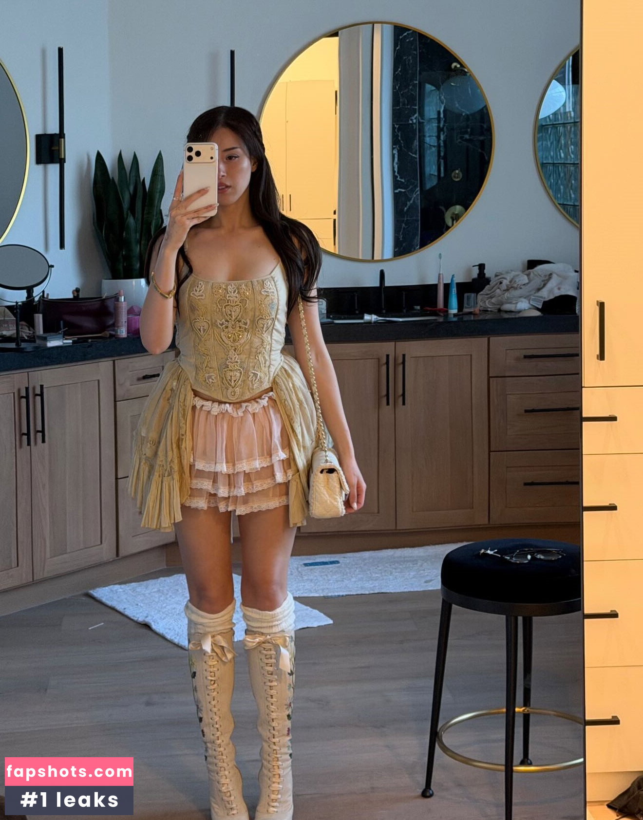 Pokimane gallery photo #100