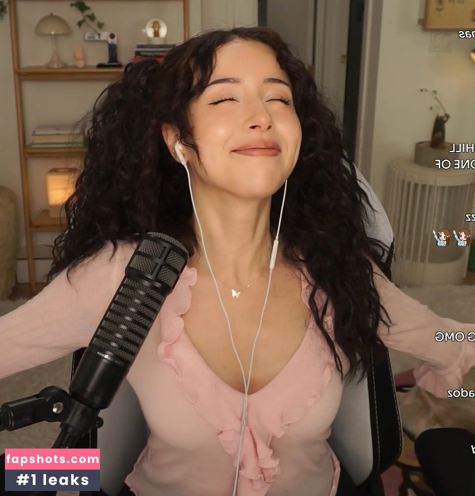 Pokimane gallery photo #129