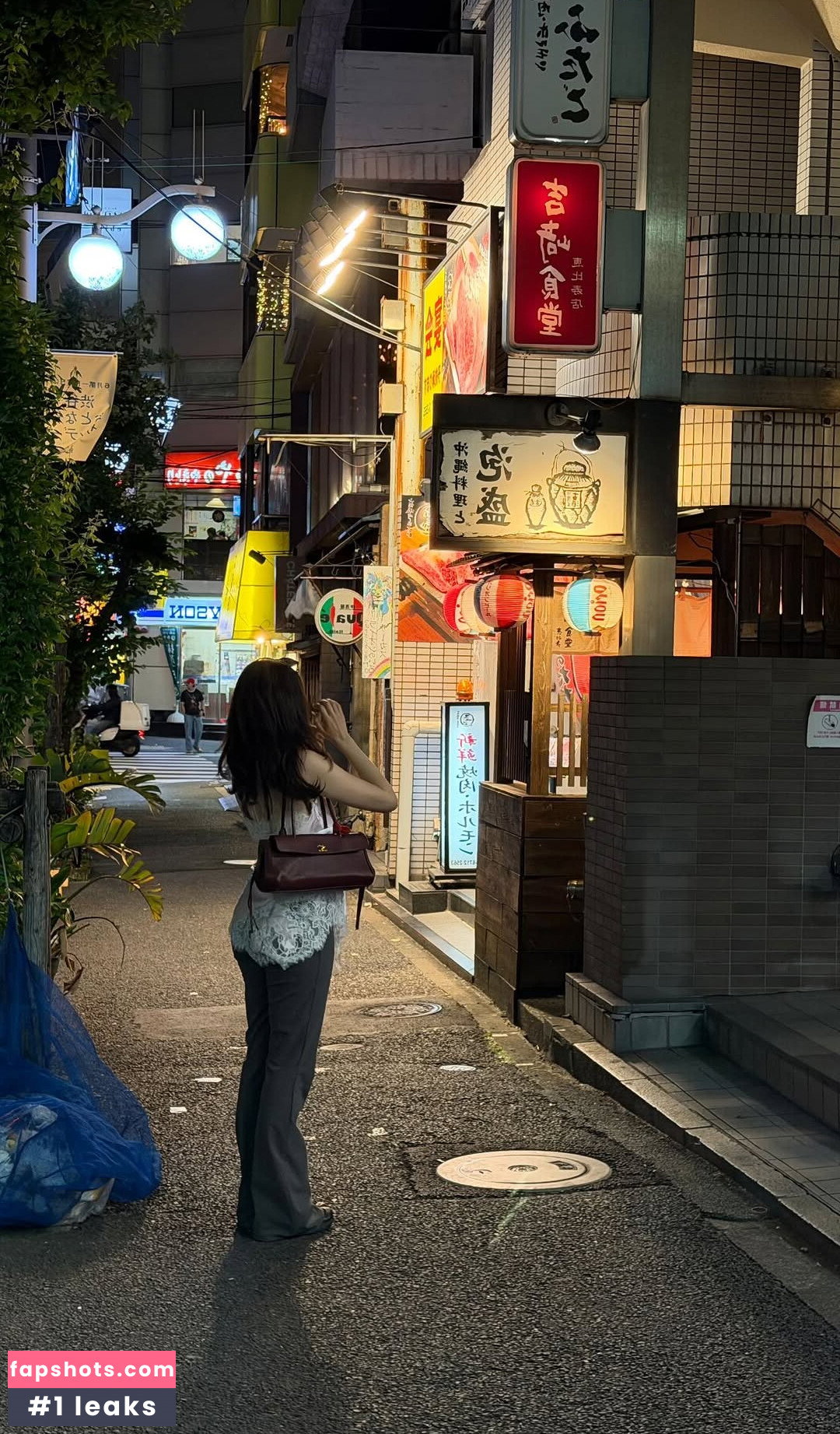 Pokimane gallery photo #125