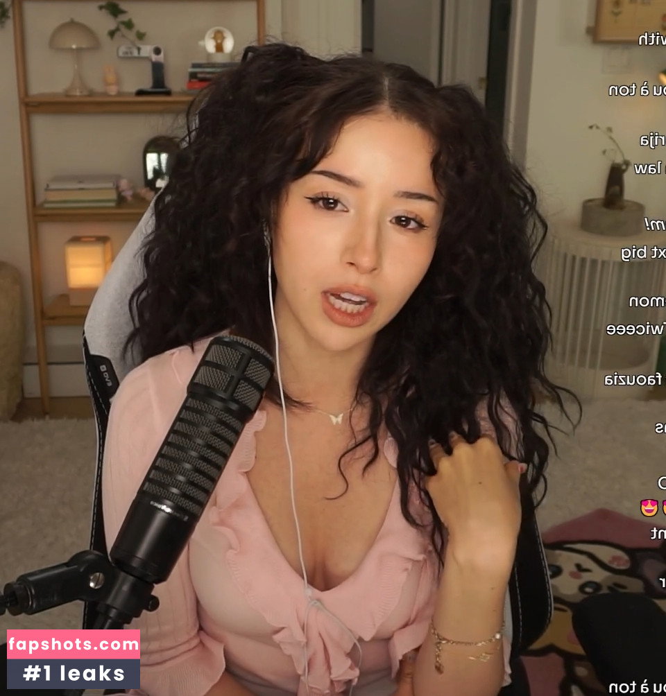 Pokimane gallery photo #130