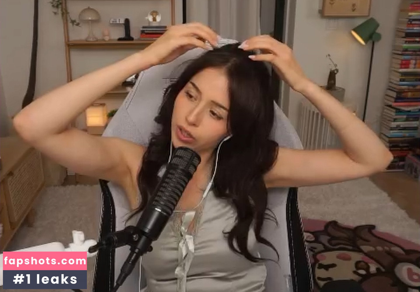 Pokimane gallery photo #146