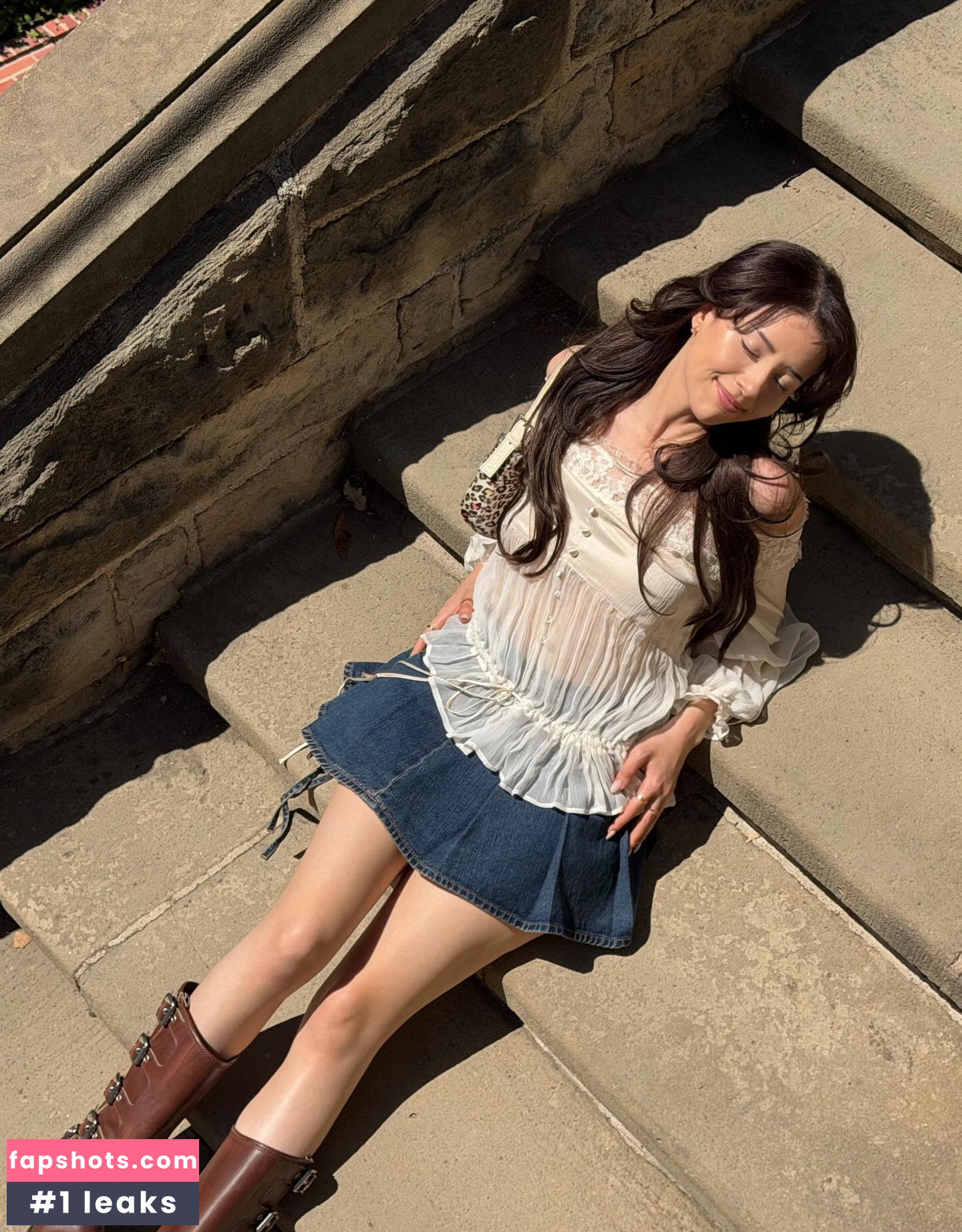 Pokimane gallery photo #152