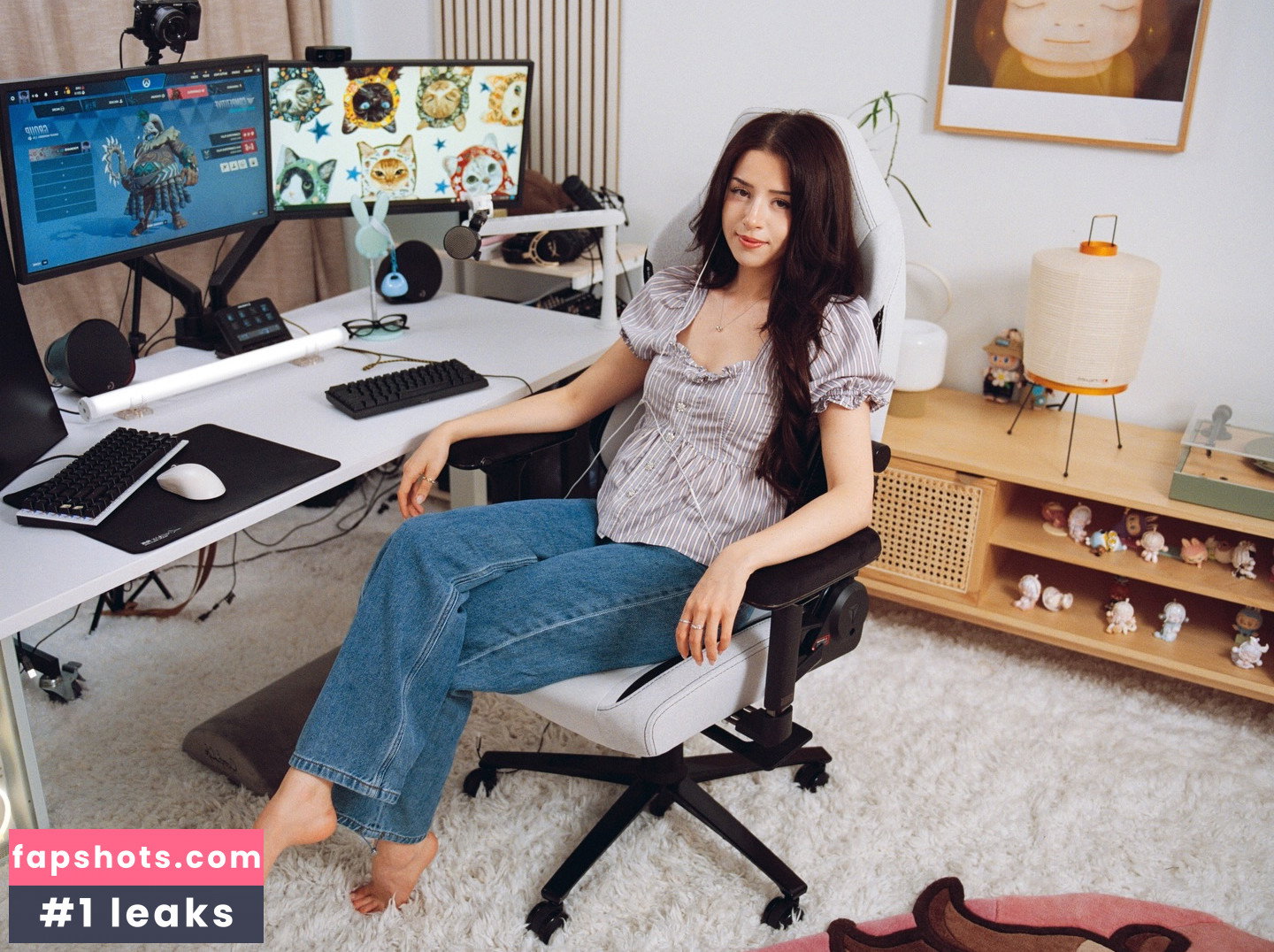 Pokimane gallery photo #165