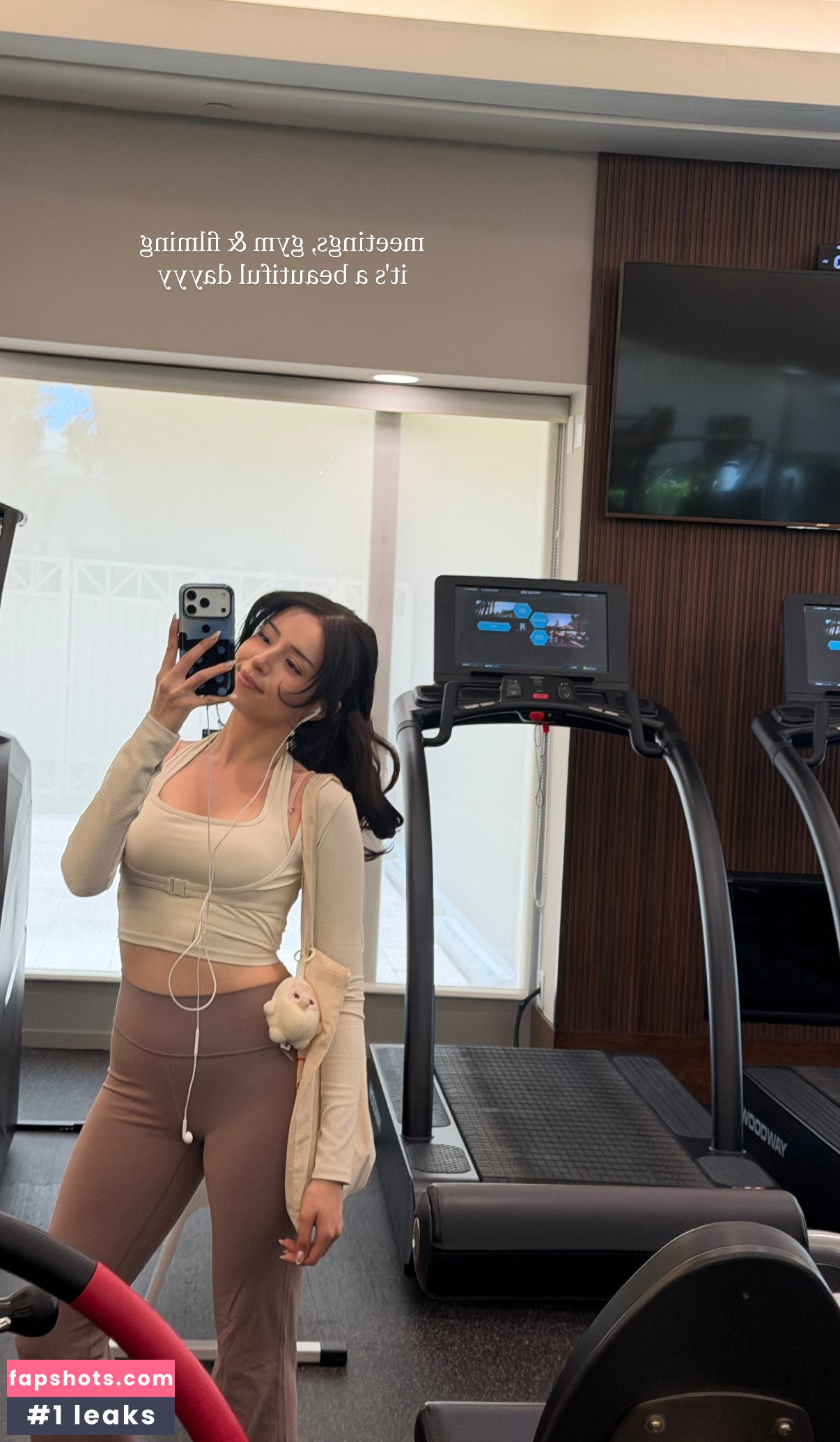 Pokimane gallery photo #173