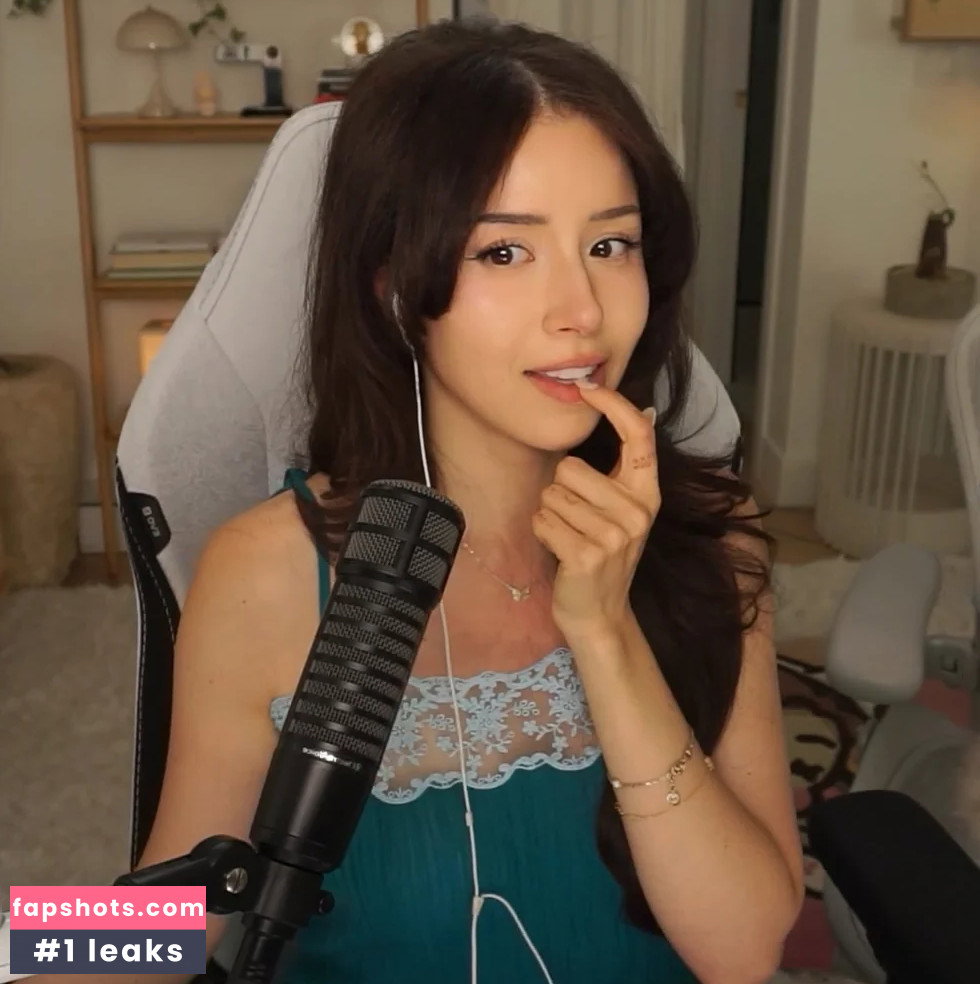 Pokimane gallery photo #204