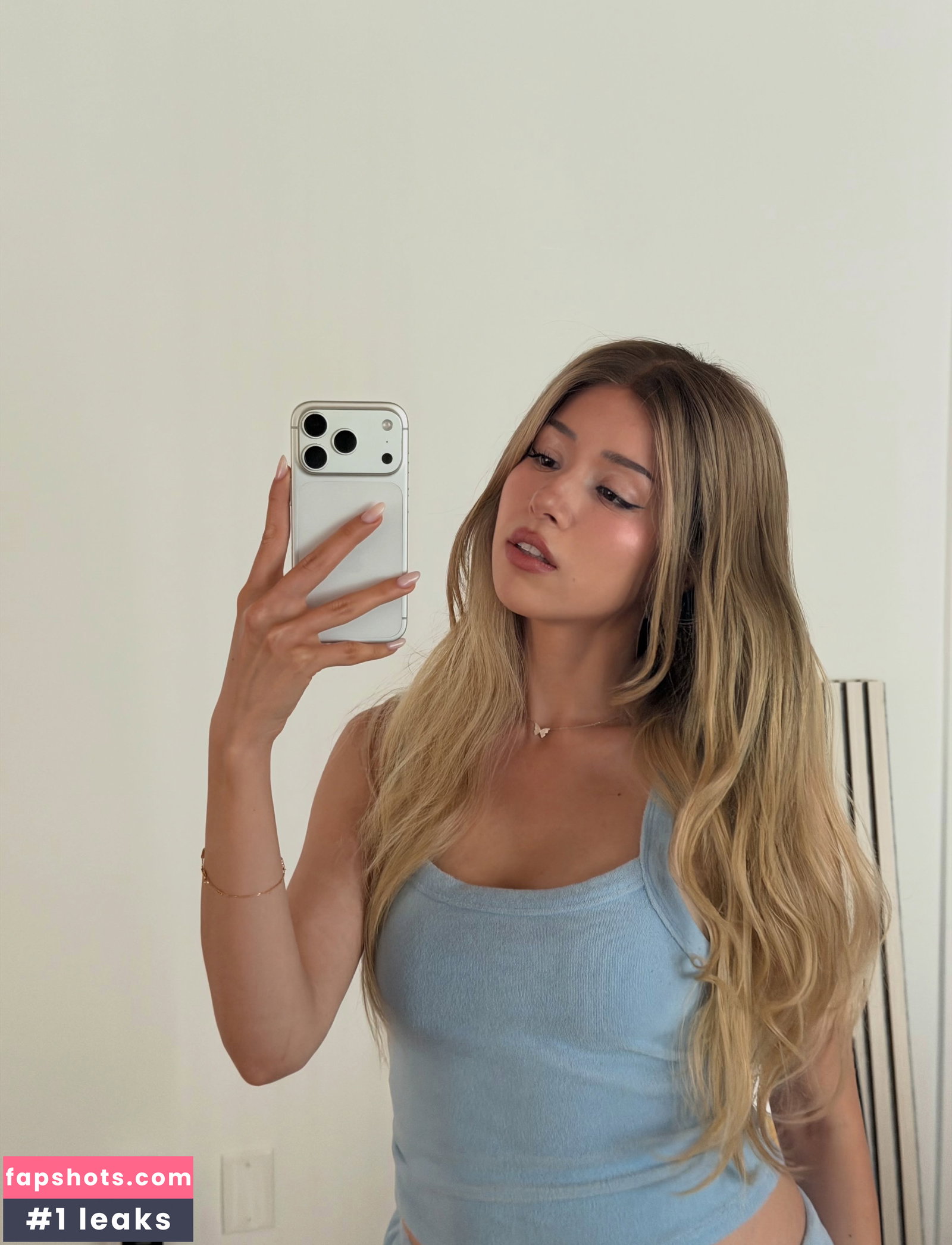 Pokimane gallery photo #283
