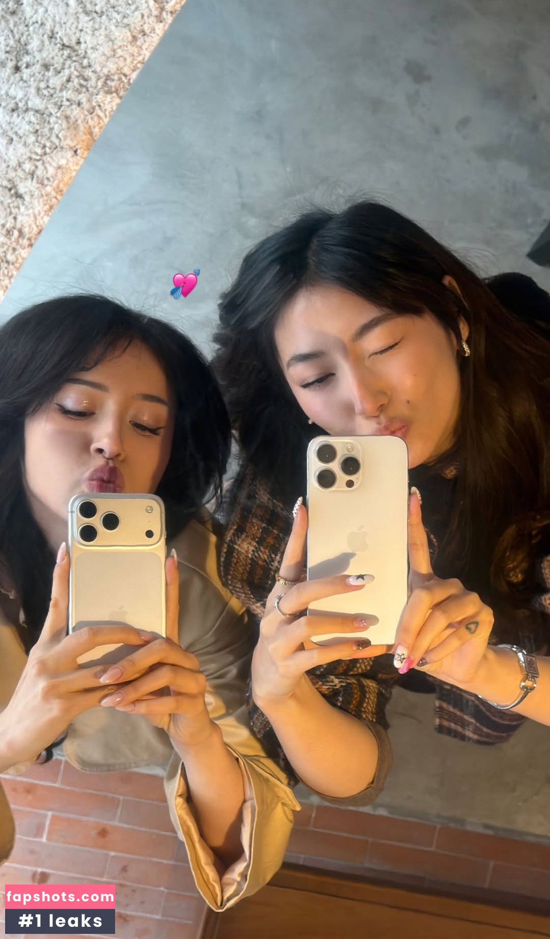 Pokimane gallery photo #285