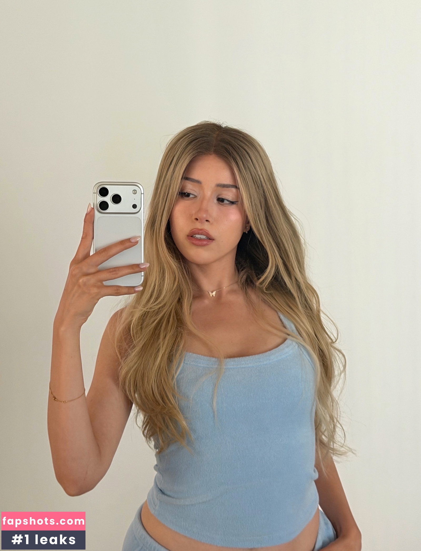 Pokimane gallery photo #336