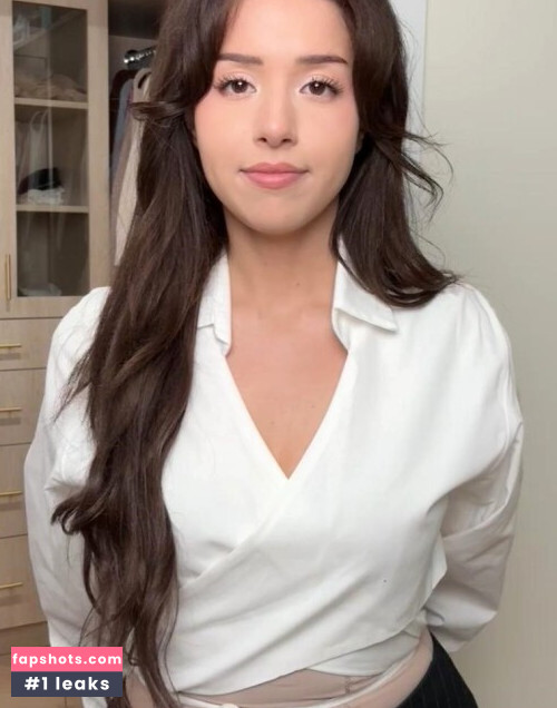 Pokimane gallery photo #1133