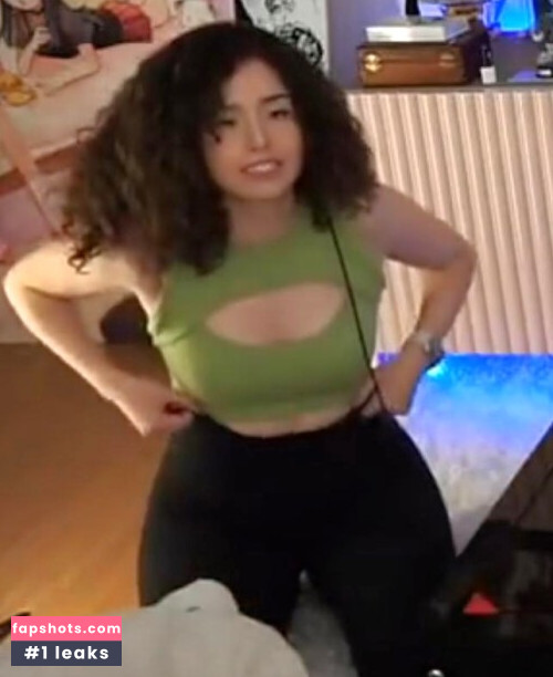 Pokimane gallery photo #1143