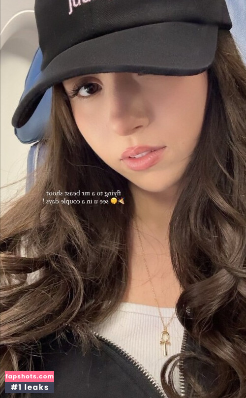 Pokimane gallery photo #1160