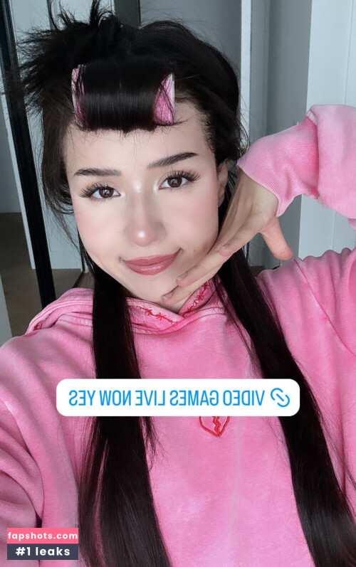 Pokimane gallery photo #1177