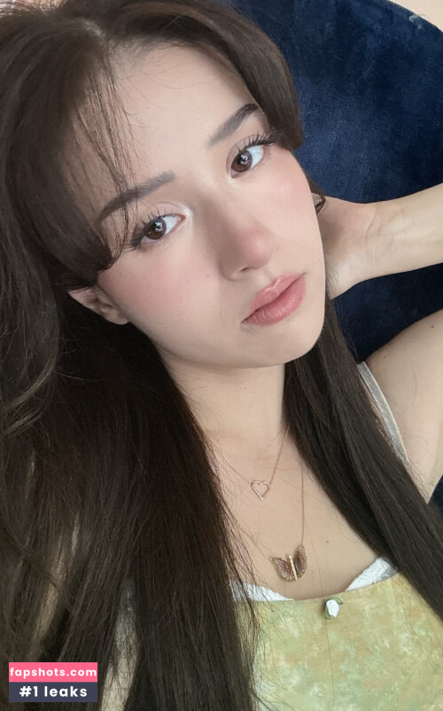 Pokimane gallery photo #1179