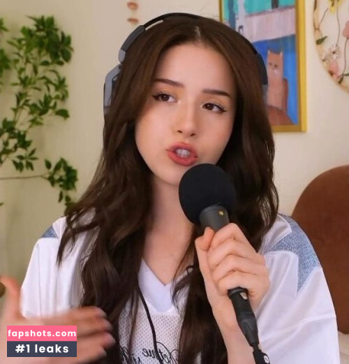 Pokimane gallery photo #1190