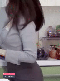 Pokimane gallery photo #1193