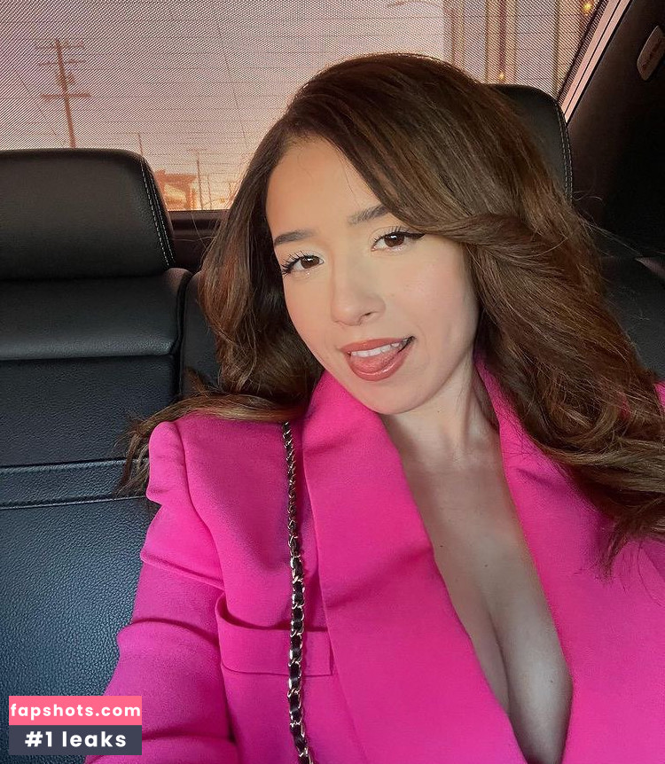 Pokimane gallery photo #1198