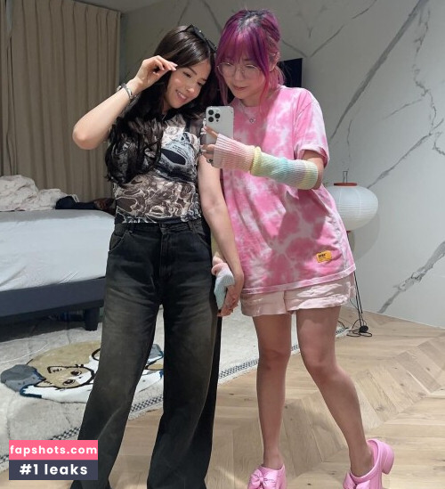 Pokimane gallery photo #1201