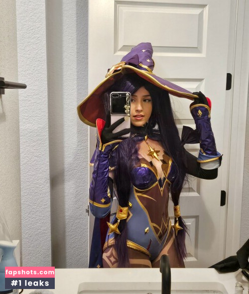 Pokimane gallery photo #1260