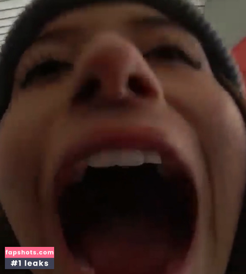 Pokimane gallery photo #1305