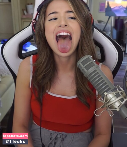 Pokimane gallery photo #1309