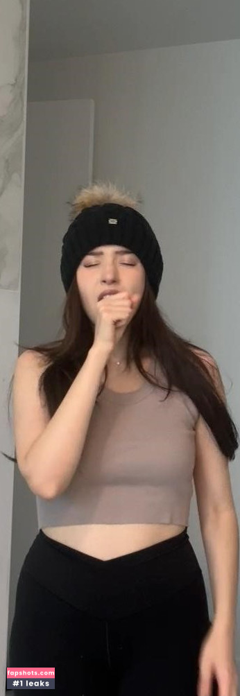 Pokimane gallery photo #1312