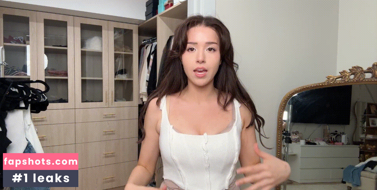 Pokimane gallery photo #1327