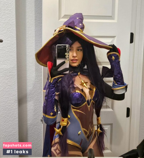 Pokimane gallery photo #1338