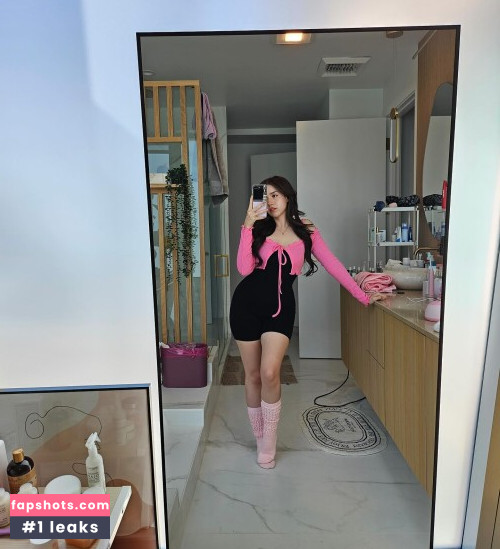 Pokimane gallery photo #1394