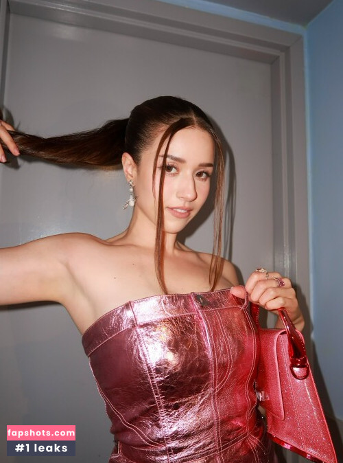 Pokimane gallery photo #1472