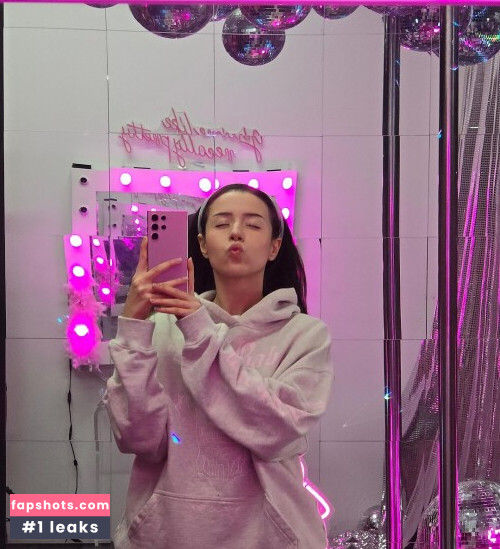 Pokimane gallery photo #1489