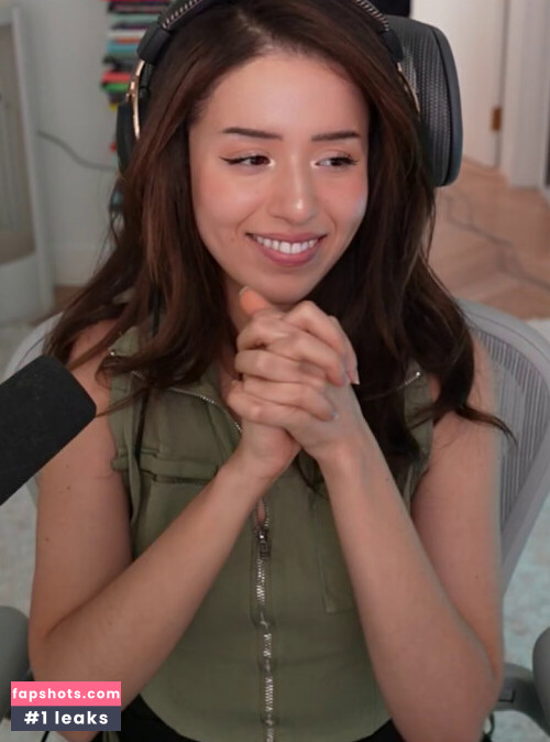 Pokimane gallery photo #1500