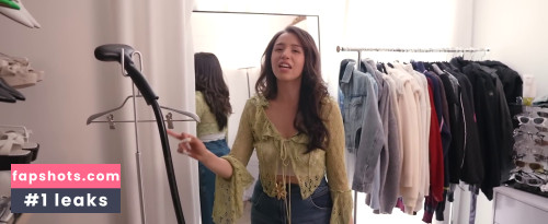 Pokimane gallery photo #1522