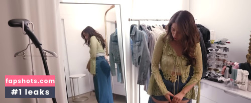 Pokimane gallery photo #1527