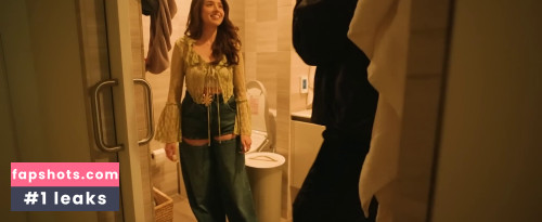 Pokimane gallery photo #1528