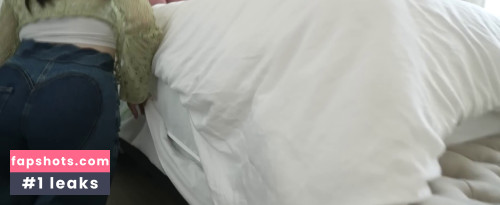 Pokimane gallery photo #1555