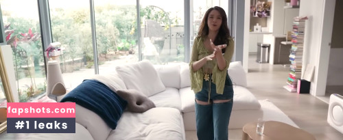 Pokimane gallery photo #1563