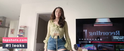 Pokimane gallery photo #1569