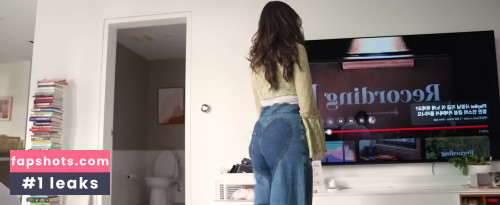 Pokimane gallery photo #1570