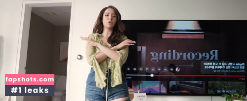 Pokimane gallery photo #1571