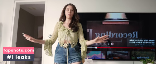 Pokimane gallery photo #1572